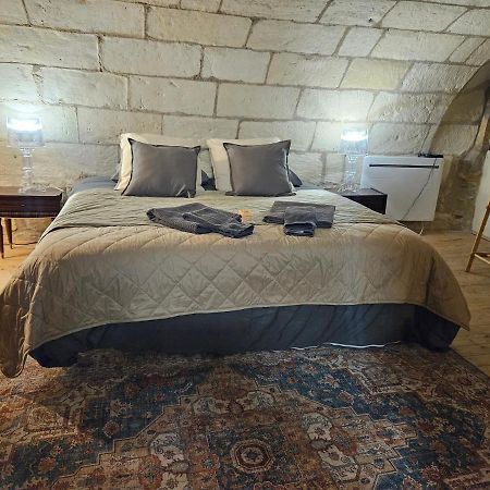 Hotel Robin Quantin In The Heart Of Old Tours Extérieur photo