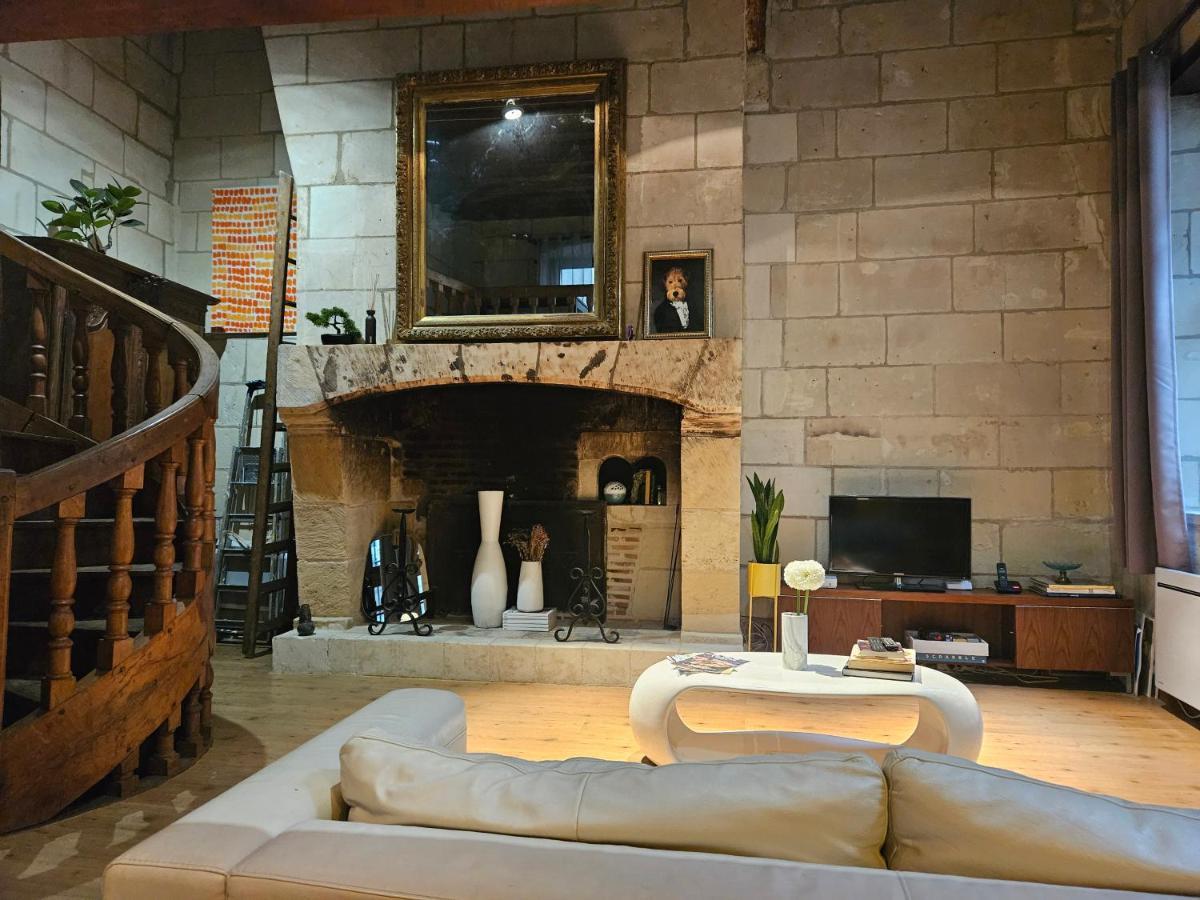 Hotel Robin Quantin In The Heart Of Old Tours Extérieur photo