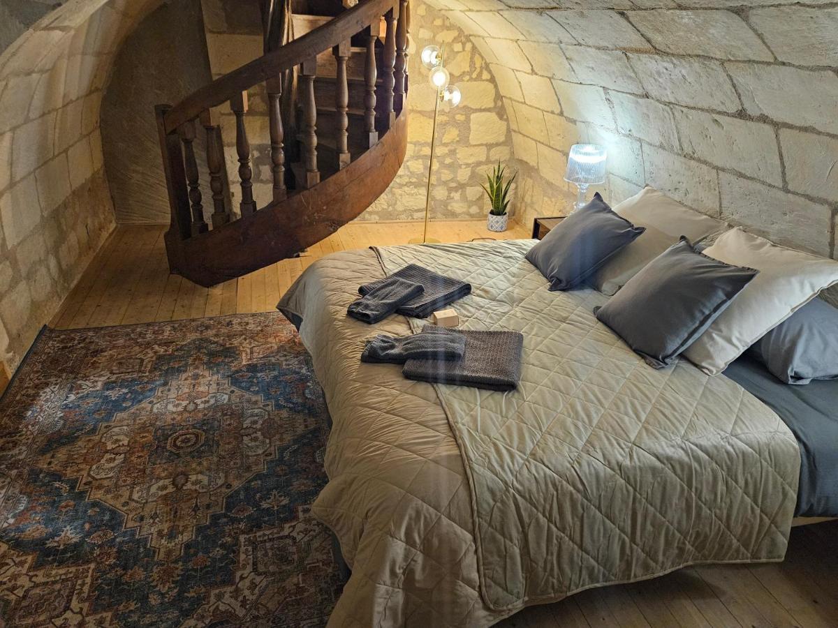 Hotel Robin Quantin In The Heart Of Old Tours Extérieur photo